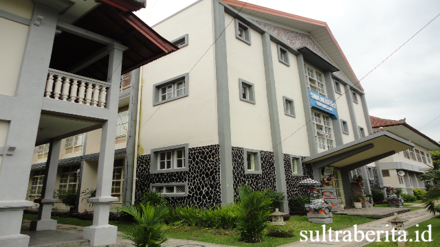 SMAN 1 Singaraja: Sekolah Menengah Atas Berprestasi di Bali